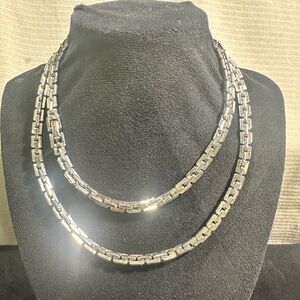 Vtg: signed MONET Silver Toned 30” Box Link Style Necklace